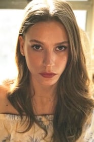 Serenay Sarıkaya